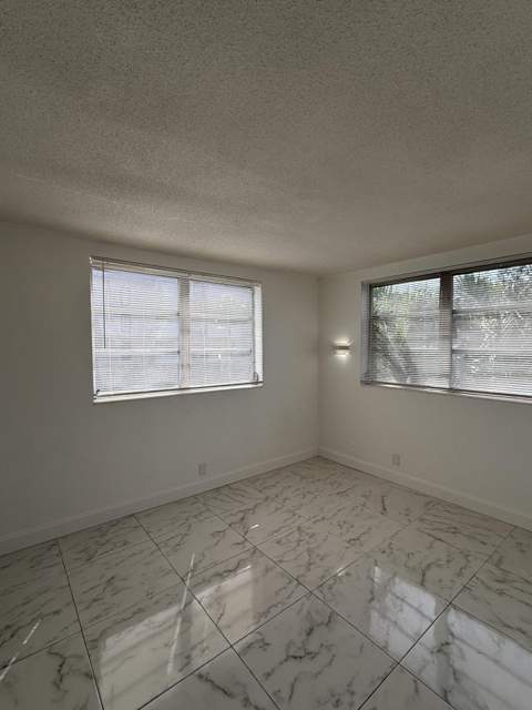 2861 NW 47th Terrace #201A, Lauderdale Lakes FL - photo 10 of 19