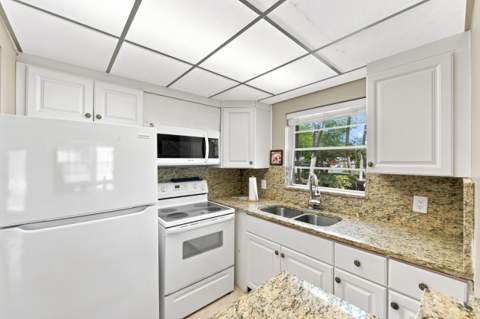 489 Tilford, Deerfield Beach FL - photo 19 of 51