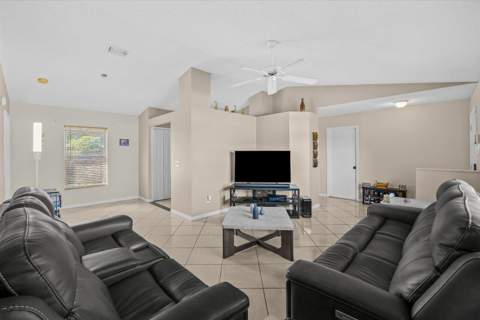 256 SW Christmas Terrace, Port St. Lucie FL - photo 9 of 32