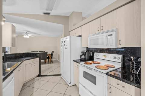 256 SW Christmas Terrace, Port St. Lucie FL - photo 10 of 32