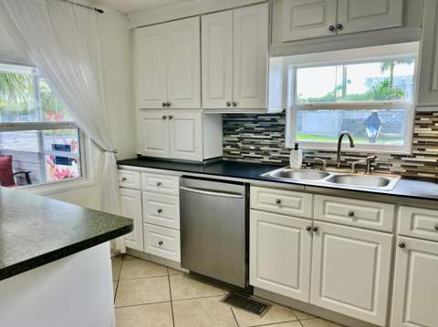 3225 South Street, Hollywood FL - photo 11 of 55