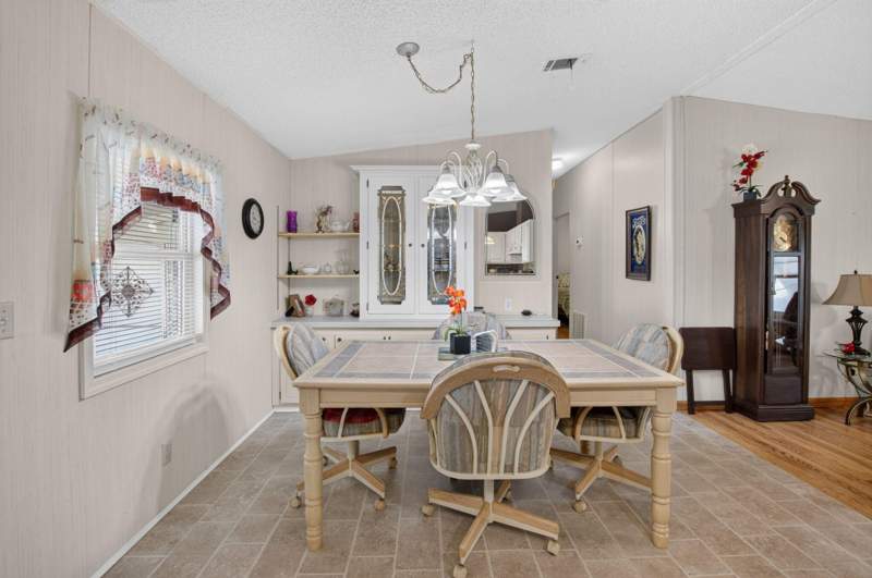 2 bedroom Manufactured Home at 51003 Galina Bay, Jamaica Bay Mobile Home Co Op, Boynton Beach — photo 3