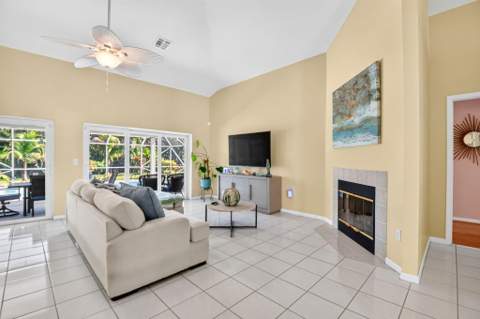 17855 89th Place, Loxahatchee FL - photo 9 of 44
