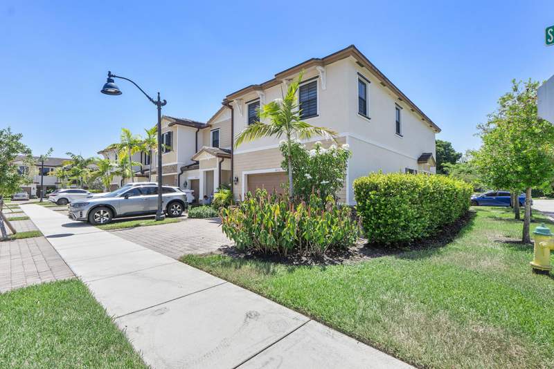 3 bedroom Townhouse at 4721 Santa Cruz Way, Trotters Chase, Davie — photo 5