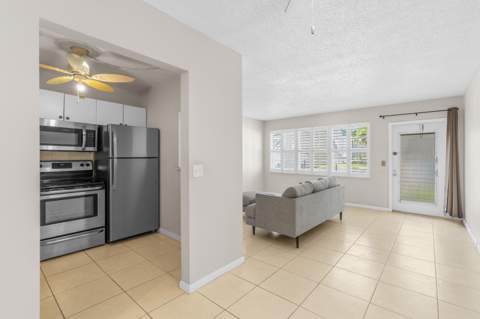 418 Tilford T #418, Deerfield Beach FL - photo 9 of 29