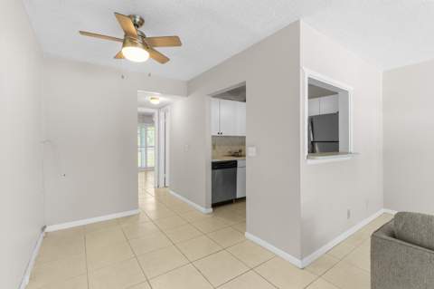 418 Tilford T #418, Deerfield Beach FL - photo 7 of 29
