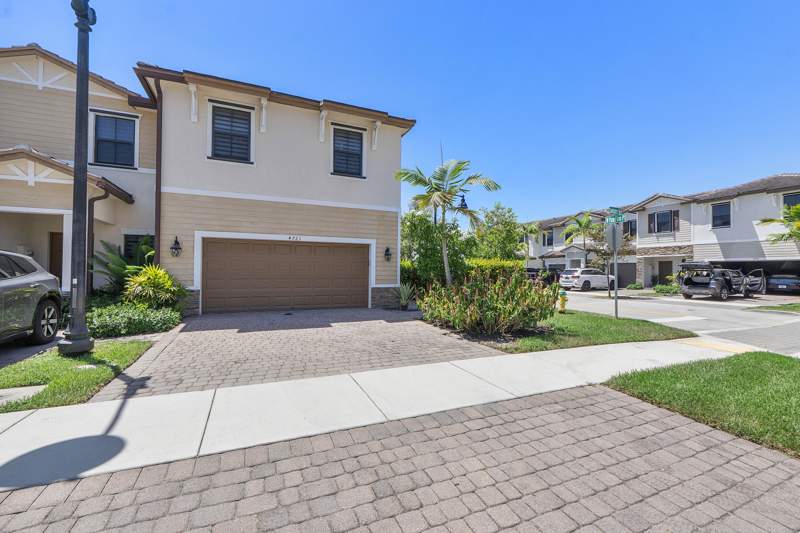 3 bedroom Townhouse at 4721 Santa Cruz Way, Trotters Chase, Davie — photo 4