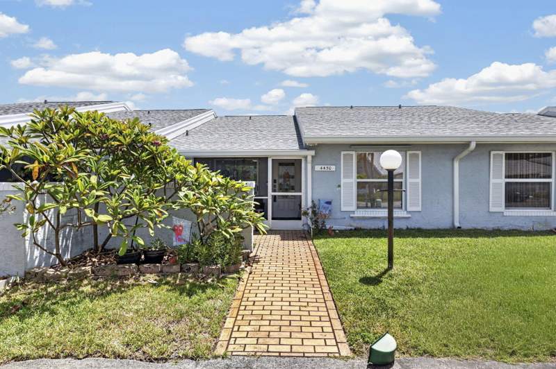2 bedroom Villa at 4450 Lucerne Villas Lane, Villas At Lucerne Lakes 2, Lake Worth — photo 2