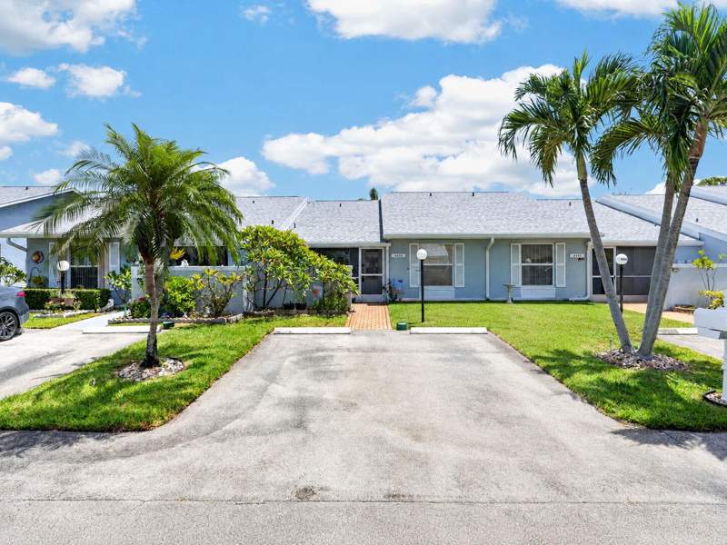 2 bedroom Villa at 4450 Lucerne Villas Lane, Villas At Lucerne Lakes 2, Lake Worth — photo 3