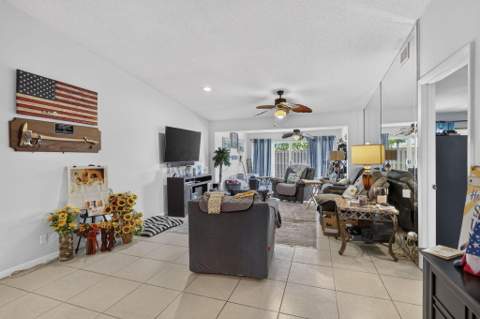4450 Lucerne Villas Lane, Lake Worth FL - photo 24 of 44