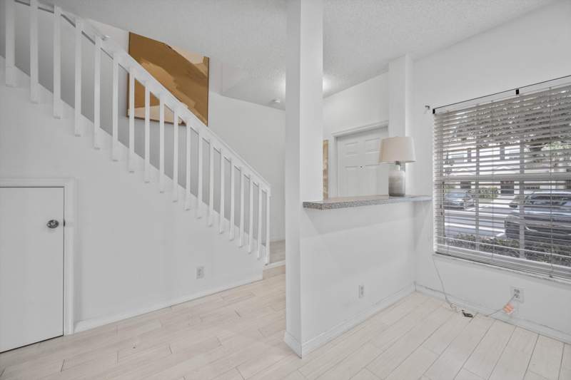 2 bedroom Townhouse at 5072 Palmbrooke Circle, Palmbrooke Townhomes, West Palm Beach — photo 4