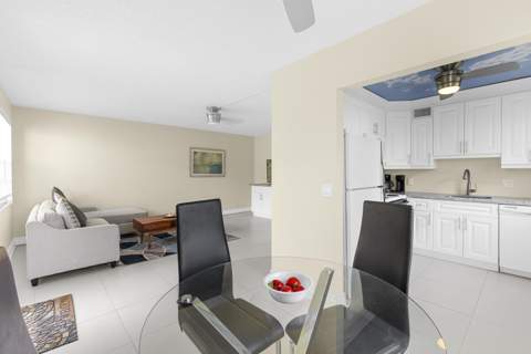 209 Ventnor M #209, Deerfield Beach FL - photo 9 of 46
