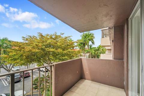 777 S Federal Highway #Rp307, Pompano Beach FL - photo 11 of 37