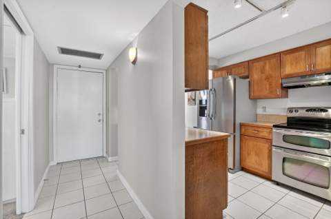 20 Royal Palm Way #602, Boca Raton FL - photo 8 of 57