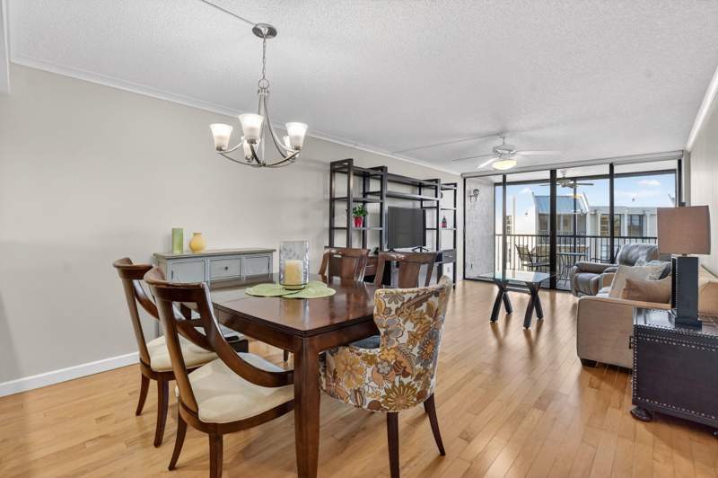 2 bedroom Condominium at 20 Royal Palm Way #602, Boca Bayou, Boca Raton — photo 5