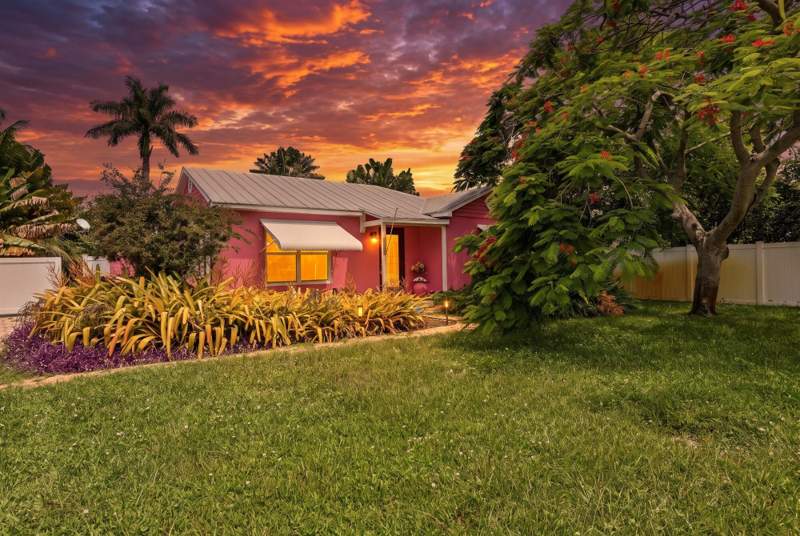 2 bedroom Single Family Residence at 227 S SWINTON Avenue, DELRAY TOWN OF, Delray Beach — photo 1