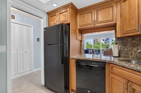 133 N Pompano Beach Boulevard #108, Pompano Beach FL - photo 16 of 66