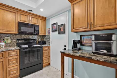 133 N Pompano Beach Boulevard #108, Pompano Beach FL - photo 17 of 66