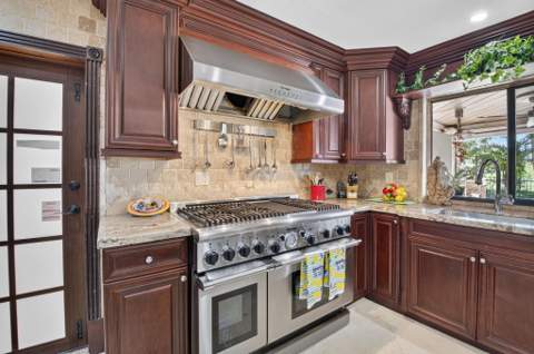 663 Deer Creek Hollows Circle, Deerfield Beach FL - photo 13 of 55
