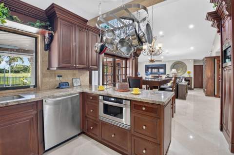 663 Deer Creek Hollows Circle, Deerfield Beach FL - photo 15 of 55