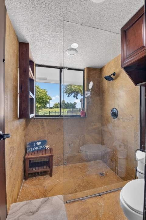 663 Deer Creek Hollows Circle, Deerfield Beach FL - photo 20 of 55