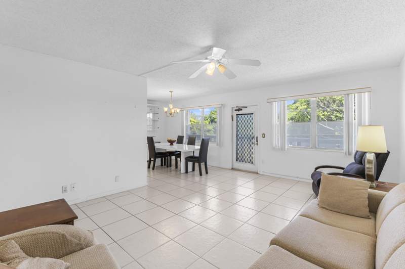 2 bedroom Condominium at 3043 Berkshire C, Century Village , Deerfield Beach — photo 4