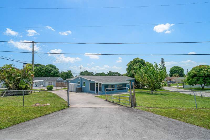 3 bedroom Single Family Residence at 5134 CANAL Road, Unincorporated, West Palm Beach — photo 3