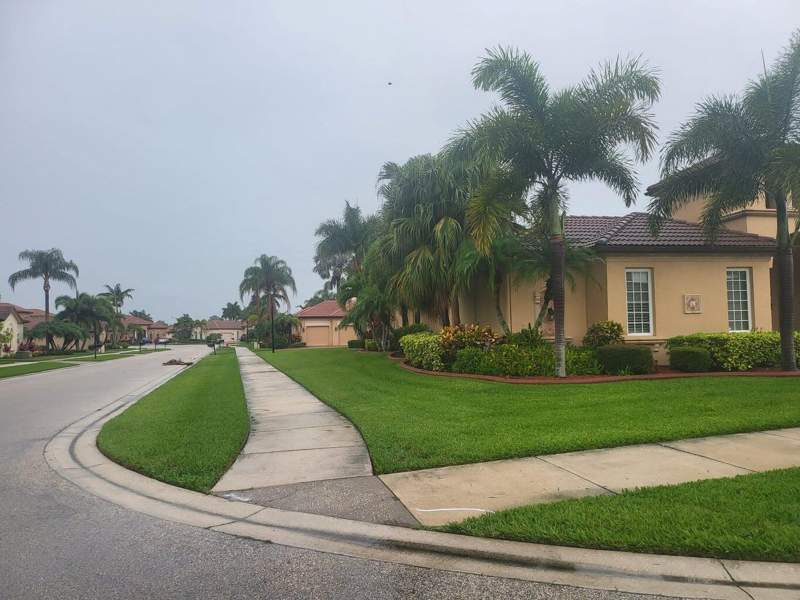 4 bedroom Single Family Residence at 885 SW Grand Reserves Boulevard, Tortoise Cay At St Lucie West Plat No 136, Port St. Lucie — photo 2