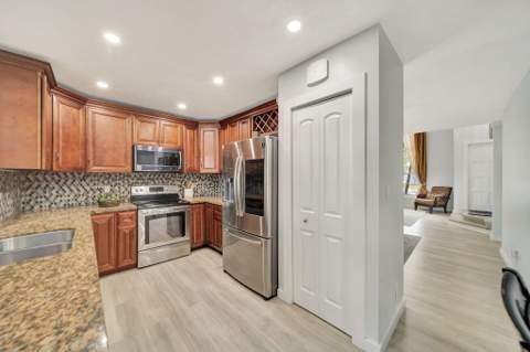 5456 NW 44th Way, Coconut Creek FL - photo 16 of 54