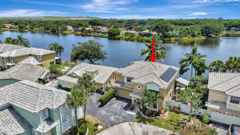 4 bedroom Single Family Residence at 5456 NW 44th Way, Winston Park Section Two-A, Coconut Creek — photo 2
