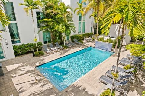 757 NE 4th Avenue, Fort Lauderdale FL - photo 8 of 29