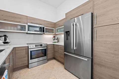 757 NE 4th Avenue, Fort Lauderdale FL - photo 9 of 29