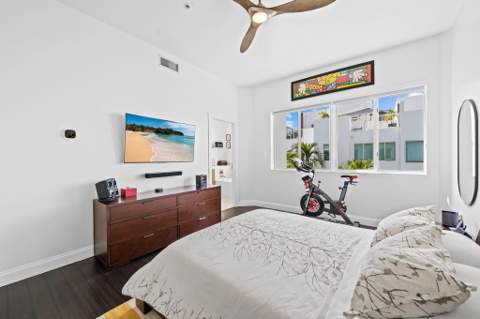 757 NE 4th Avenue, Fort Lauderdale FL - photo 14 of 29
