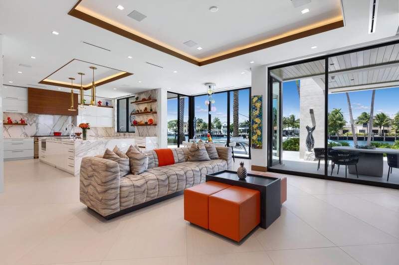 7 bedroom Single Family Residence at 200 Fiesta Way, Nurmi Isles Island No 3, Fort Lauderdale — photo 3