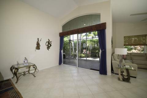 10052 Diamond Lake Drive, Boynton Beach FL - photo 10 of 32