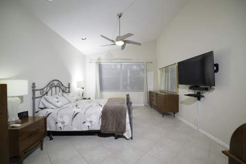 10052 Diamond Lake Drive, Boynton Beach FL - photo 14 of 32