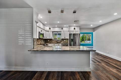 4821 NE 6th Avenue, Oakland Park FL - photo 18 of 36