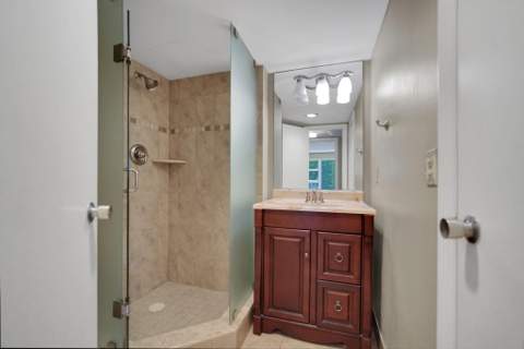 1620 S Ocean Boulevard #1N, Lauderdale-By-The-Sea FL - photo 15 of 24