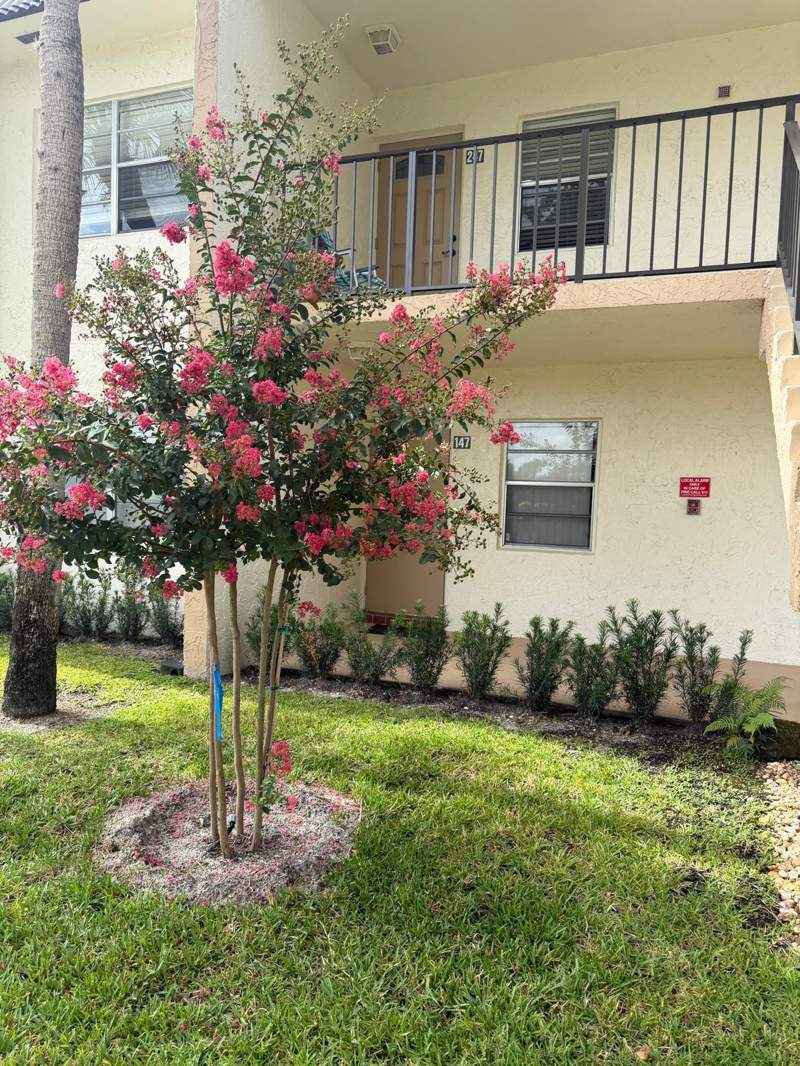 2 bedroom Condominium at 150 Lake Meryl Drive #247, Golden Lakes Village Condo E, West Palm Beach — photo 2