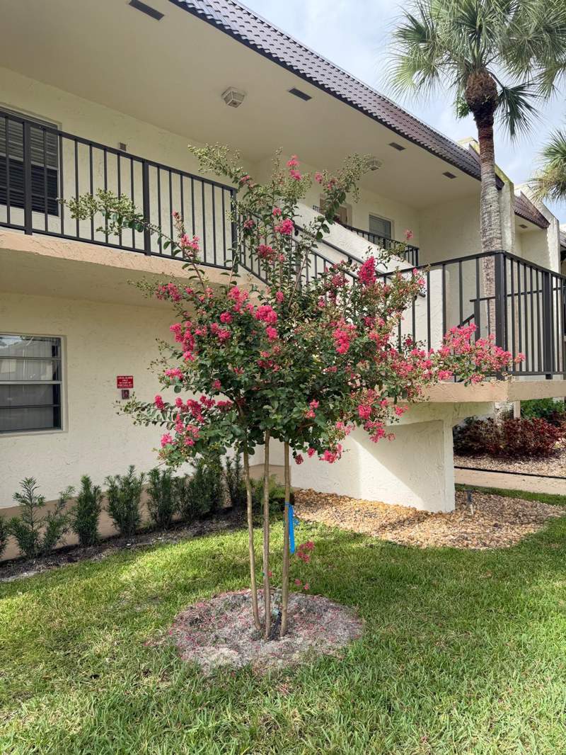 2 bedroom Condominium at 150 Lake Meryl Drive #247, Golden Lakes Village Condo E, West Palm Beach — photo 3
