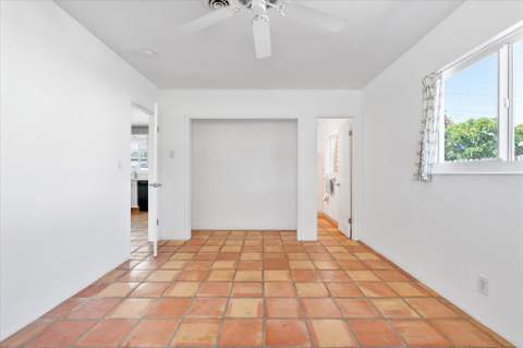 1400 NE 42nd Court, Oakland Park FL - photo 16 of 35