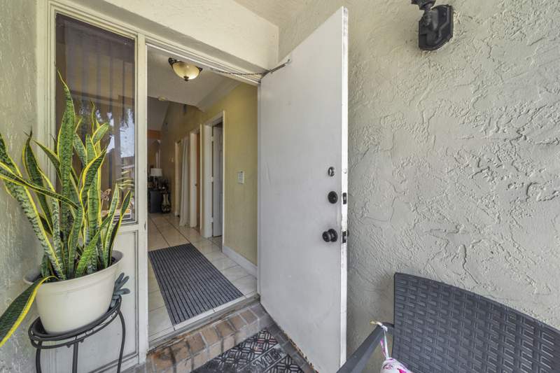 2 bedroom Condominium at 3920 SW 69th Terrace #7-S, Woodscape Townhomes, Miramar — photo 4