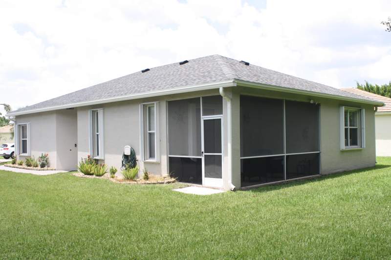 2 bedroom Single Family Residence at 612 SW Indian Key Drive, Lake Forest At St Lucie West, Port St. Lucie — photo 2