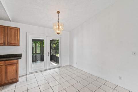 7442 Canal Drive, Lake Worth FL - photo 9 of 32