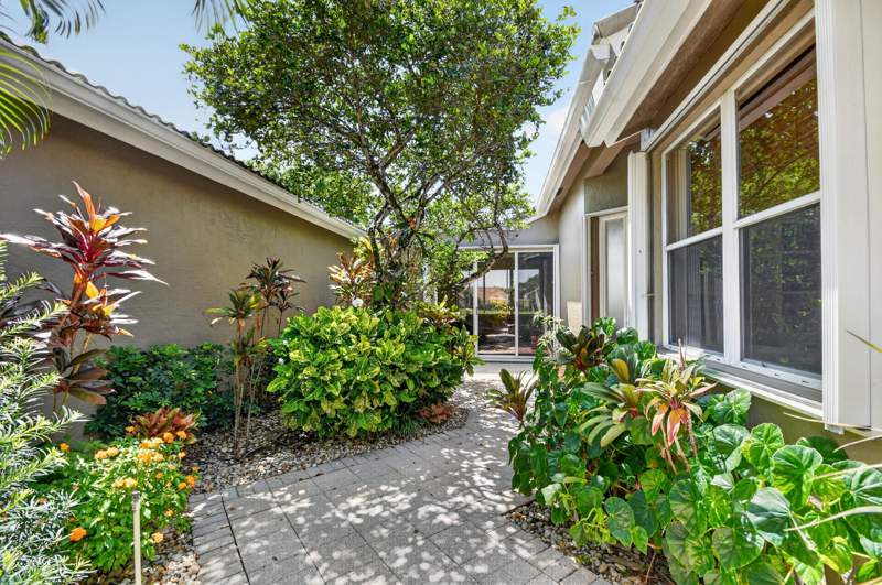 3 bedroom Villa at 4758 Carlton Golf Drive, Wycliffe Par C, Lake Worth — photo 5