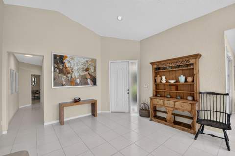 4758 Carlton Golf Drive, Lake Worth FL - photo 8 of 73