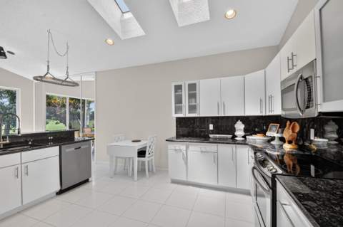 4758 Carlton Golf Drive, Lake Worth FL - photo 17 of 73