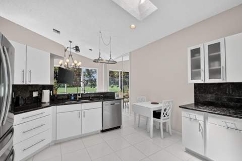 4758 Carlton Golf Drive, Lake Worth FL - photo 18 of 73