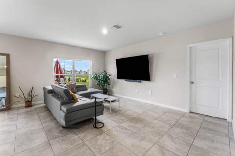 431 Acai Lane, Fort Pierce FL - photo 8 of 48