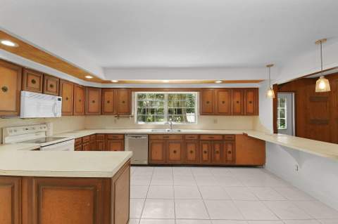 135 Hartman Road, Fort Pierce FL - photo 10 of 38